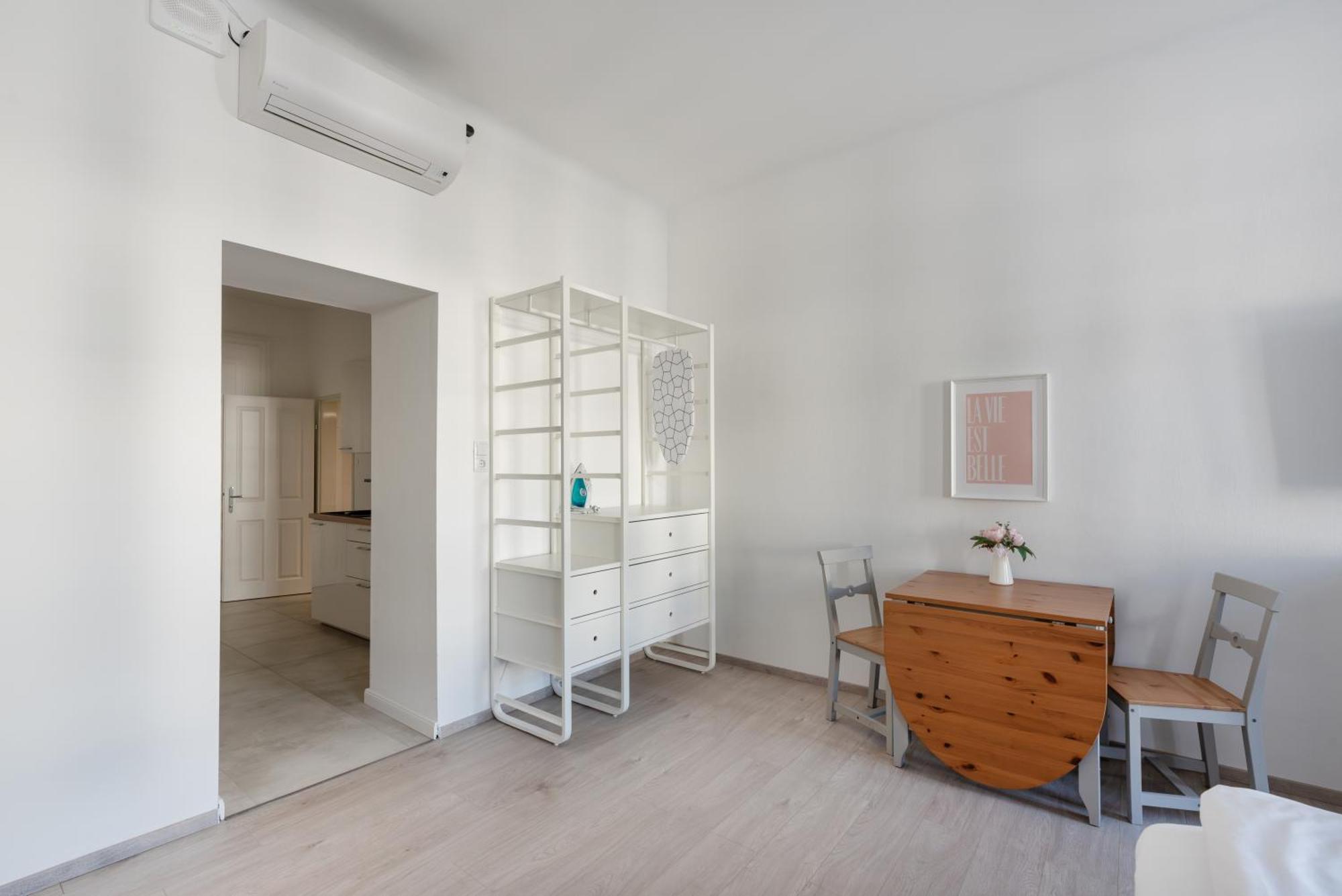 Studio Apartment Near University فيينا المظهر الخارجي الصورة